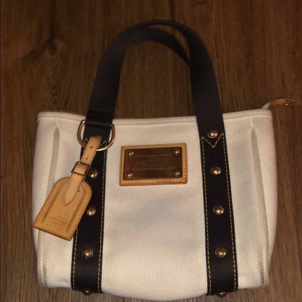 Louis Vuitton Canvas anitqua Canada tote